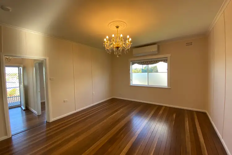 72 Kelly Street