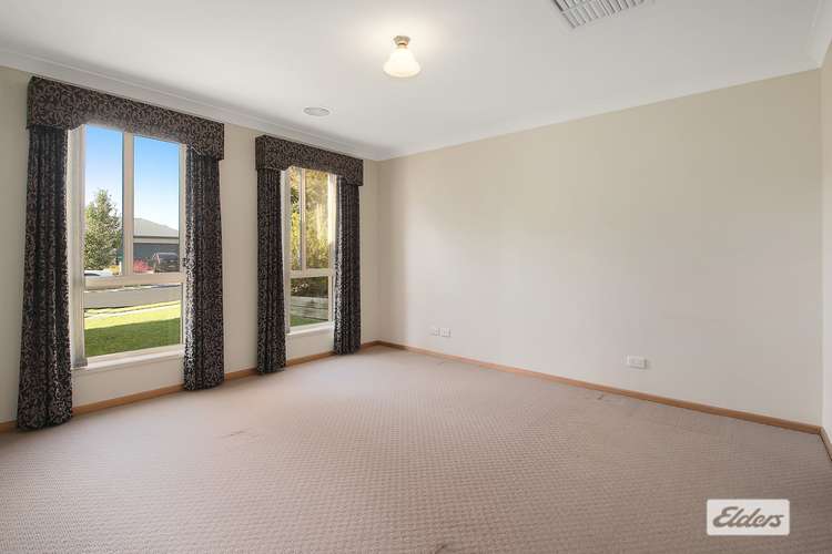 Third view of Homely house listing, 33 Innisbrook Avenue, Wodonga VIC 3690