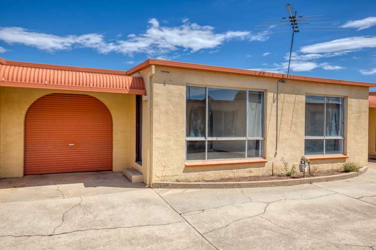 Main view of Homely unit listing, 2/420 Kotthoff Street, Lavington NSW 2641
