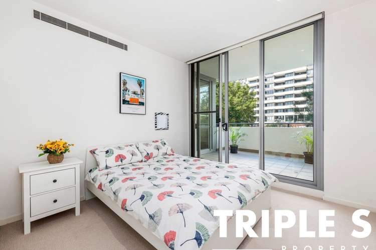 Fourth view of Homely apartment listing, 209/1 Saunders Close, Macquarie Park NSW 2113