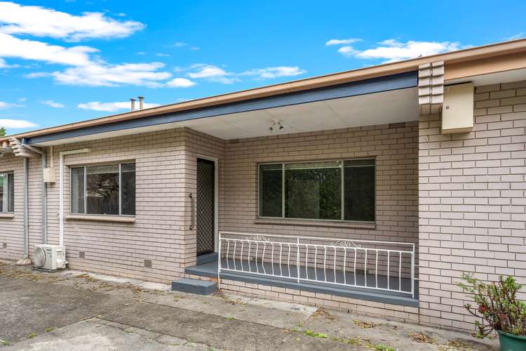 Main view of Homely unit listing, 2/39 Kirby Street, Reservoir VIC 3073