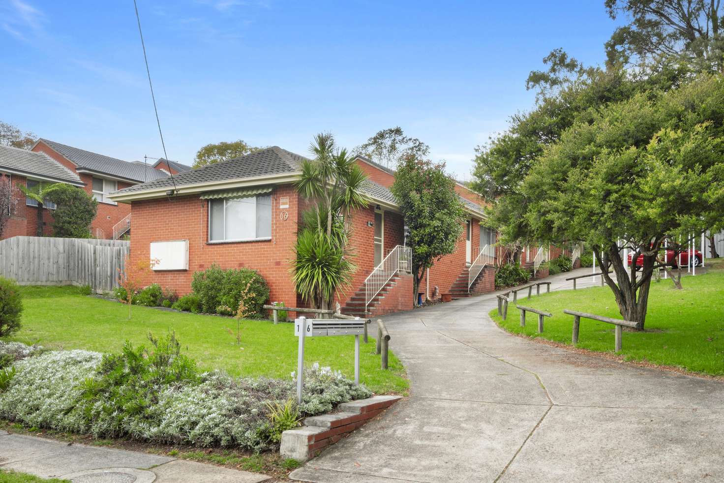 Main view of Homely unit listing, 2/16 Newman Road, Mooroolbark VIC 3138