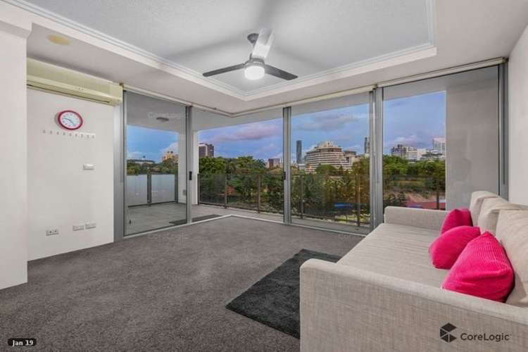 Main view of Homely apartment listing, 3093/3 Parkland Boulevard, Brisbane City QLD 4000