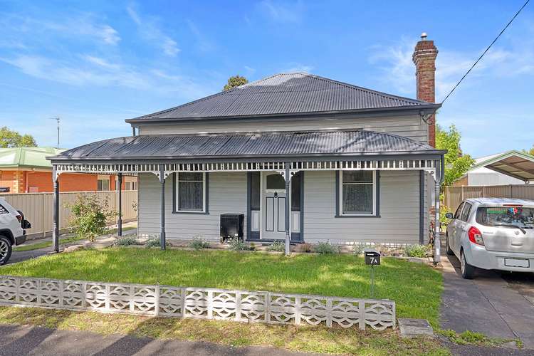 7 & 7A Honeysuckle Street, Bendigo VIC 3550