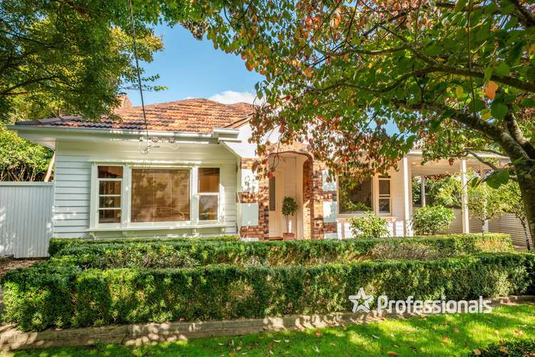 727 Old Warburton Road, Wesburn VIC 3799