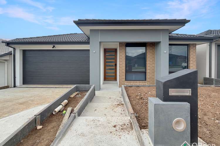 25 Shimar Street, Clyde North VIC 3978