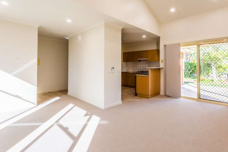 Second view of Homely unit listing, 6/29 Francis Street, Echuca VIC 3564