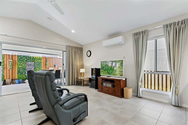 Main view of Homely retirement listing, 21/2-20 Island View Drive, Urangan QLD 4655