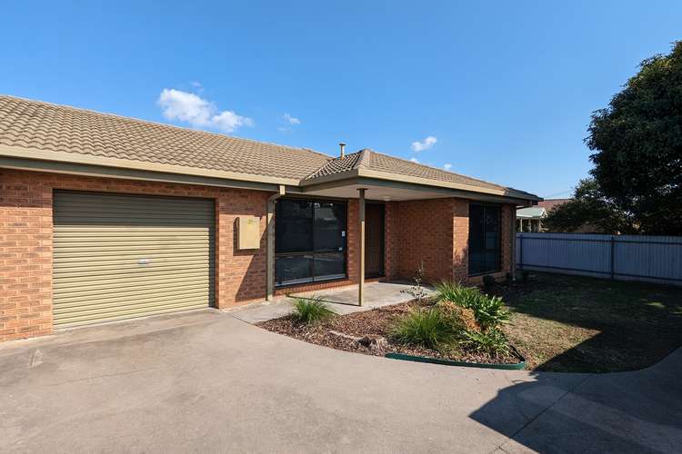 Main view of Homely unit listing, 2/32 Campbell Avenue, Wodonga VIC 3690
