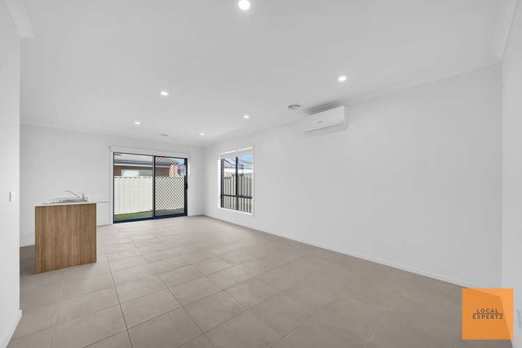 Fourth view of Homely house listing, 3 Raptor Place, Melton South VIC 3338