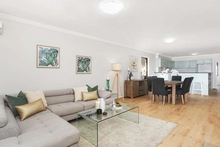 Main view of Homely unit listing, 30/1-7 Hume Avenue, Castle Hill NSW 2154