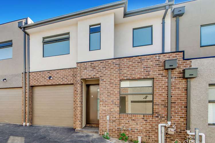 Main view of Homely townhouse listing, 3/20 Dunraven Court, Sydenham VIC 3037