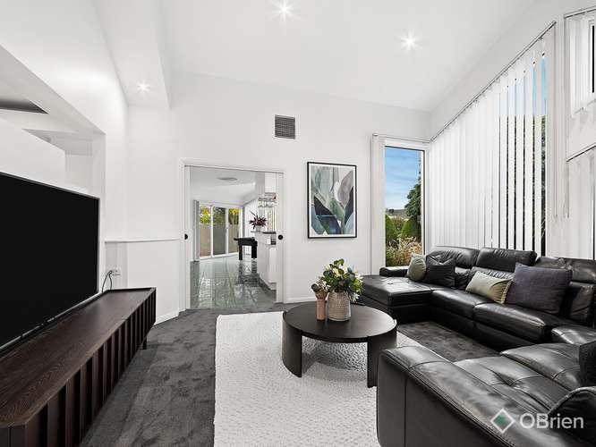 Fifth view of Homely house listing, 2 Castlewellan Boulevard, Hillside VIC 3037
