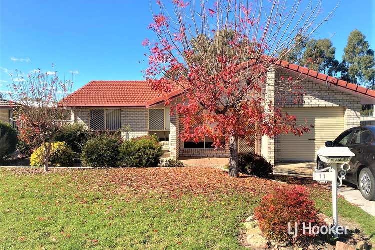 11 Brownleigh Vale Drive, Inverell NSW 2360