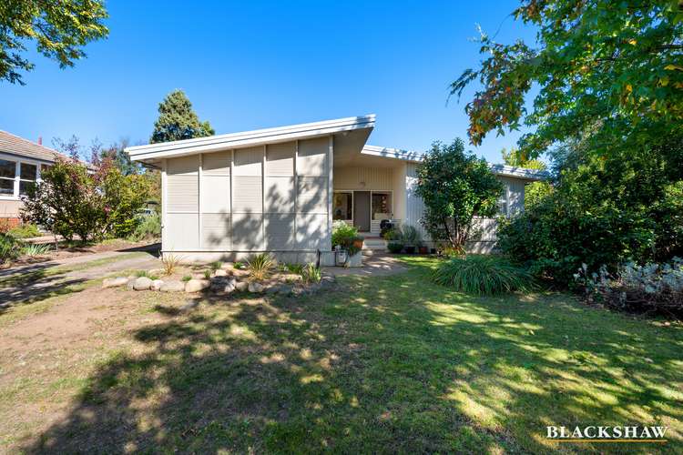 8 Walker Crescent, Griffith ACT 2603