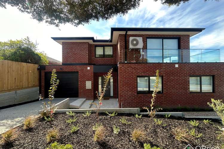 Main view of Homely townhouse listing, 1a Chateau Avenue, Narre Warren VIC 3805