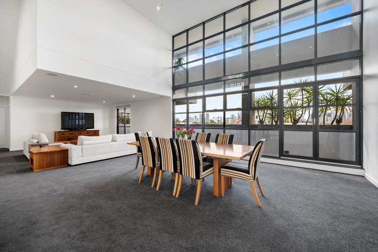 Main view of Homely apartment listing, 18/156 Bay Street, Port Melbourne VIC 3207