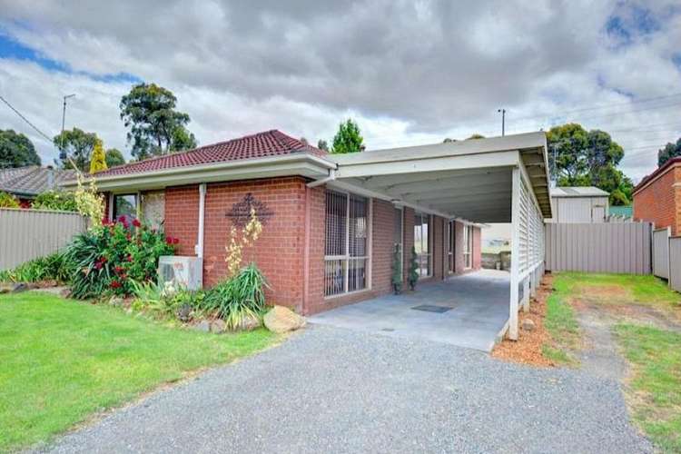 8 Melvyn Court, Mount Clear VIC 3350