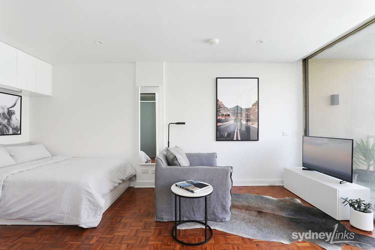 Second view of Homely studio listing, 301/76 Roslyn Gardens, Rushcutters Bay NSW 2011