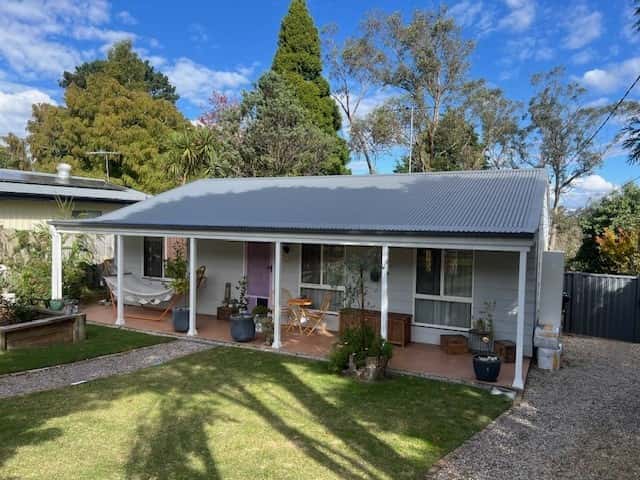 18 Cook Road, Wentworth Falls NSW 2782