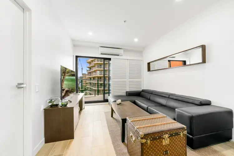 606/25 Mann Street