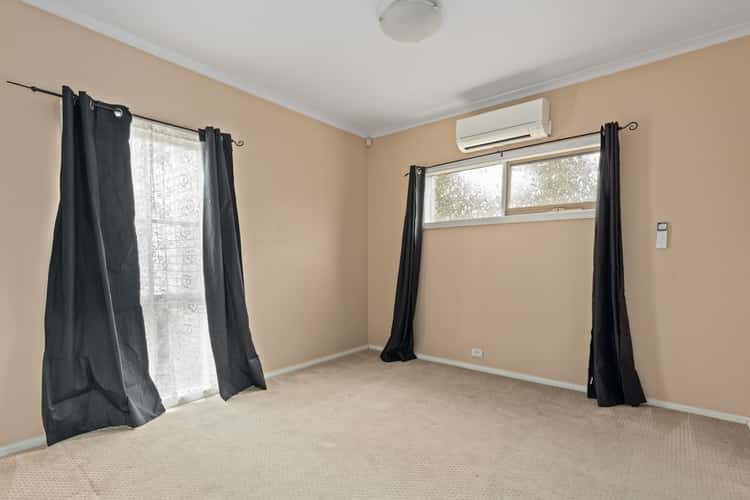 Fifth view of Homely house listing, 4 Porter Avenue, Roxburgh Park VIC 3064