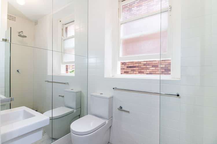 Third view of Homely apartment listing, 4/6 Billyard Avenue, Elizabeth Bay NSW 2011
