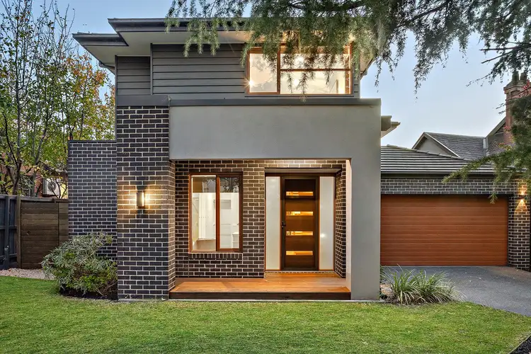 42 Albany Crescent