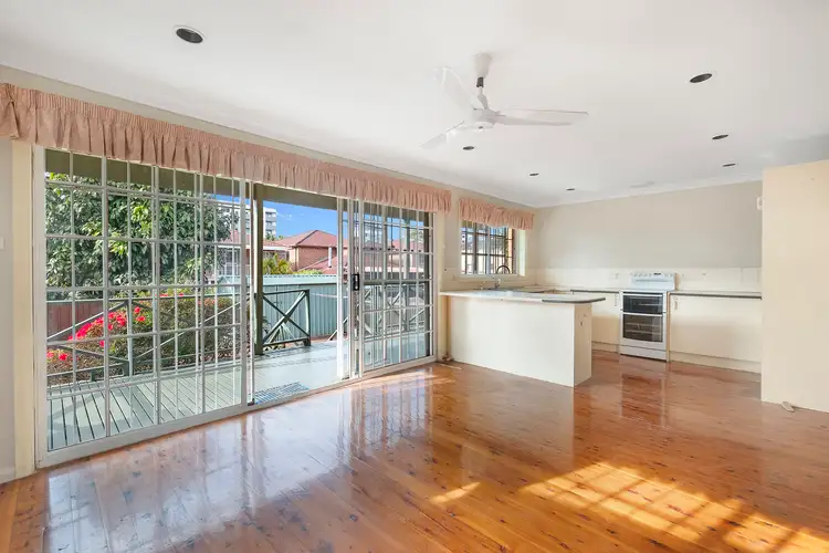 10 Britannia Avenue