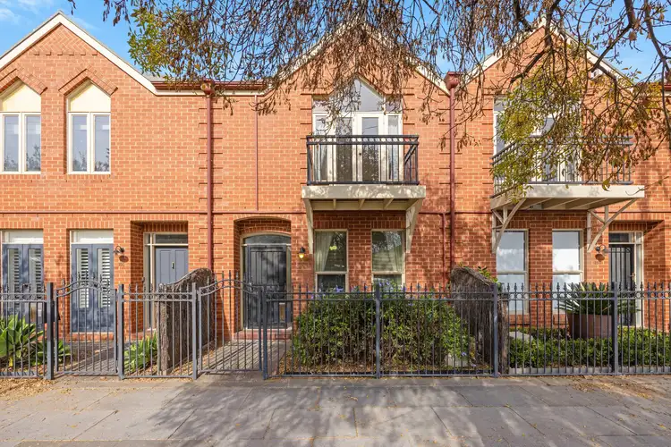 3/155a Tynte Street