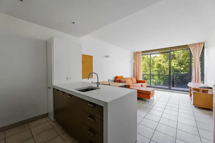 303B/640 Swanston Street