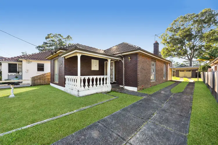 80 Cobham Avenue