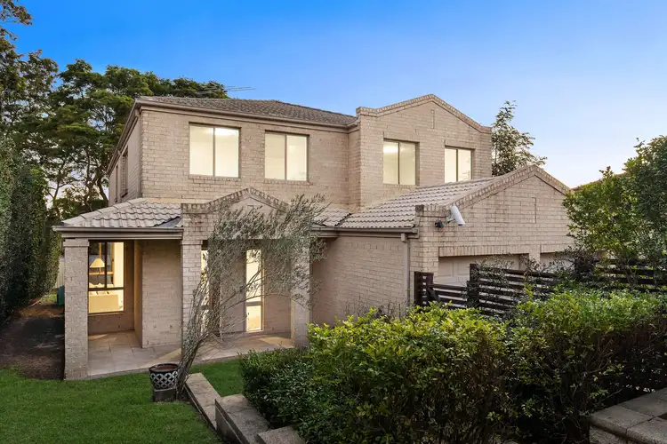 16 Milne Street