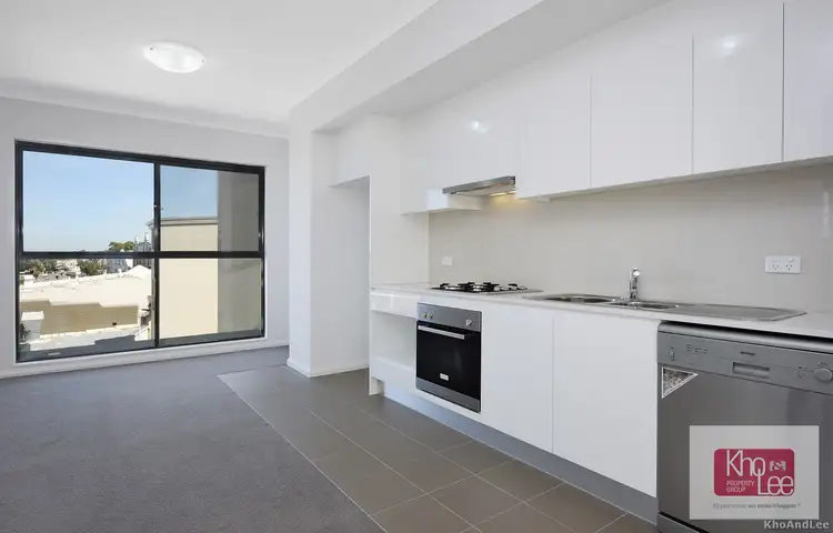303/92 Cope Street