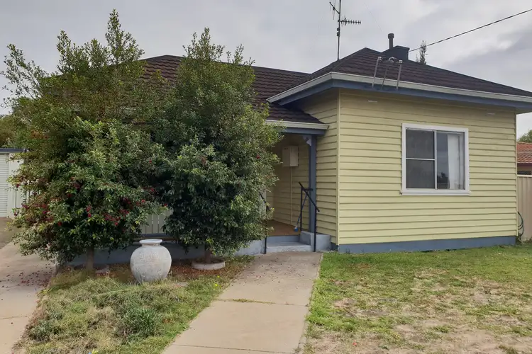 5 Clarence Street