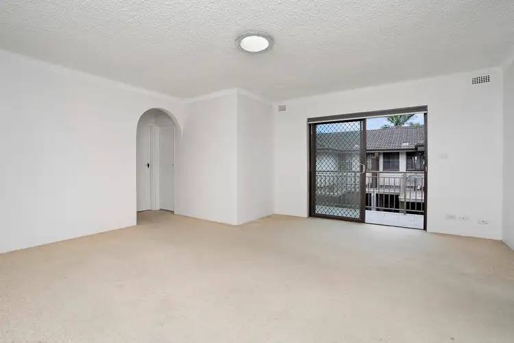 8/18-22 Clyde Street