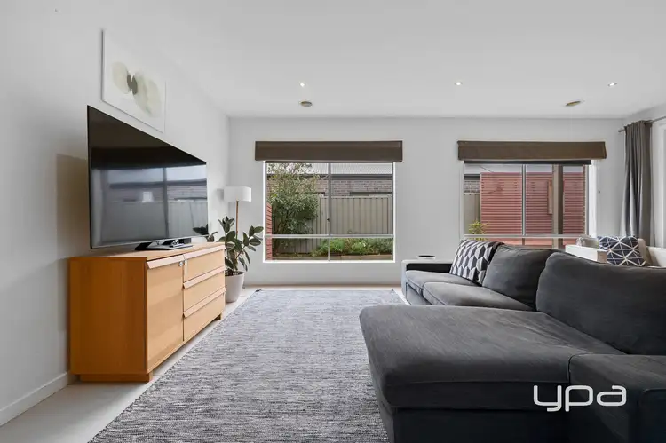 Second view of Homely house listing, 8 Cassinia Boulevard, Maddingley VIC 3340