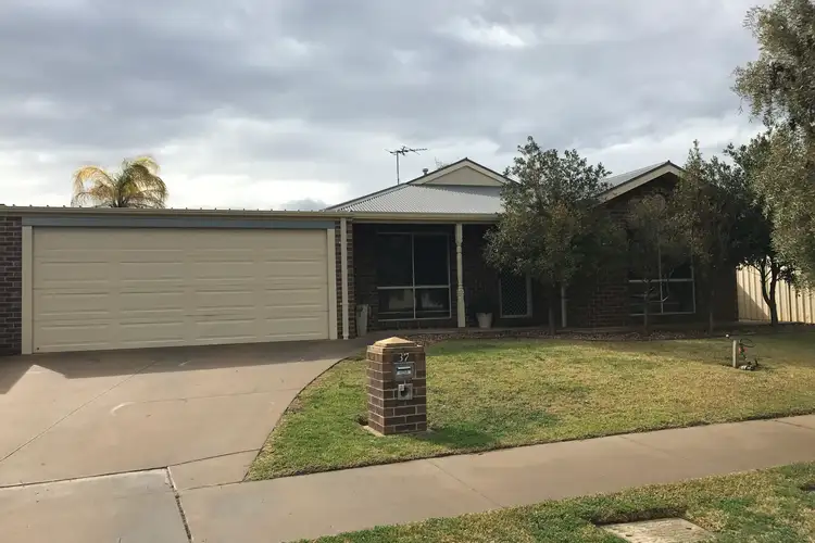 37 Herston Drive