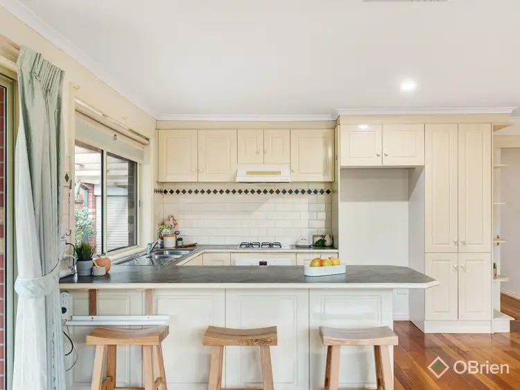 Fifth view of Homely house listing, 2/6 Yarraduct Place, Croydon VIC 3136