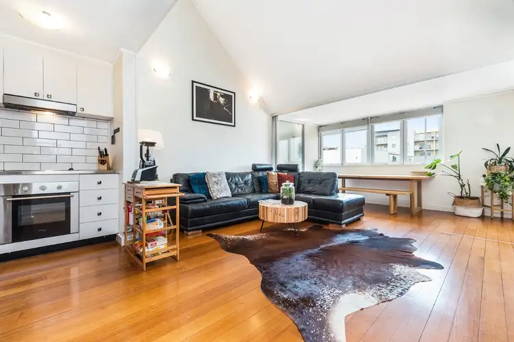18/49-51 Stawell Street