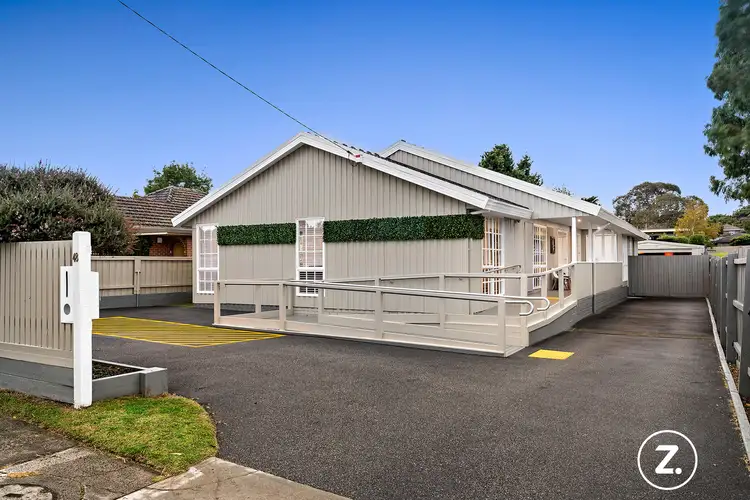 48 Roberts Street