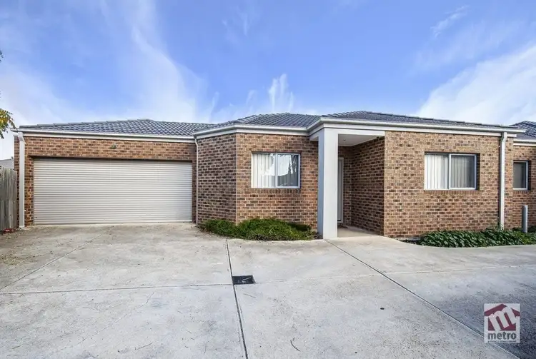 Main view of Homely unit listing, 1/15 Greenleaf Circuit, Tarneit VIC 3029