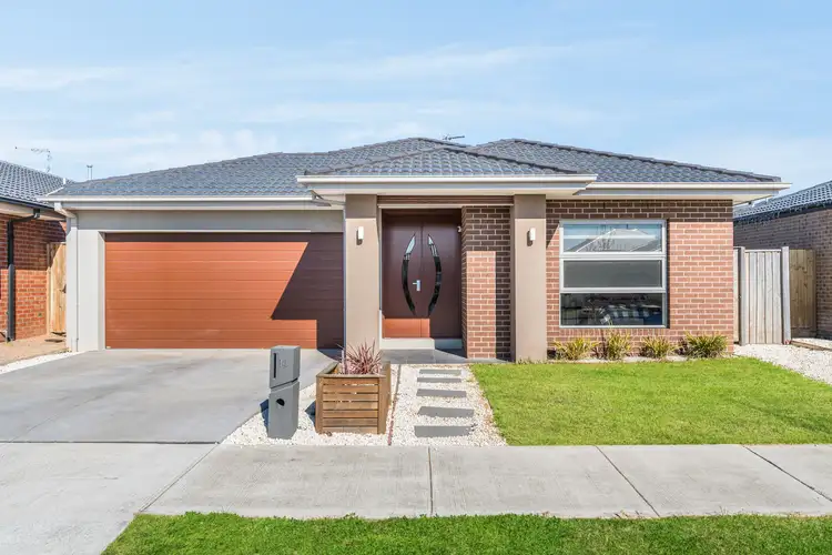 14 Devereux Way