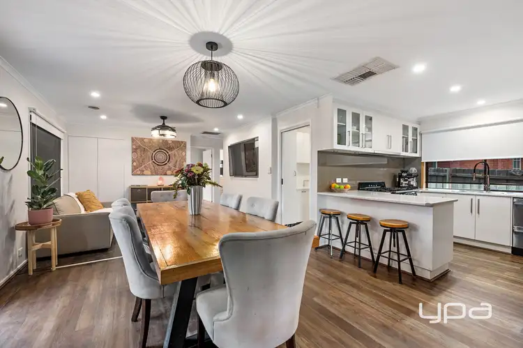 2 Cuthbertson Court