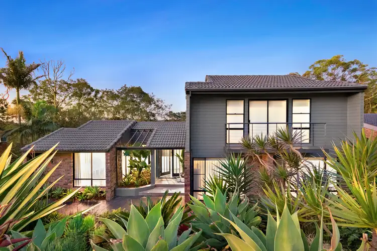 15 Dalwood Close