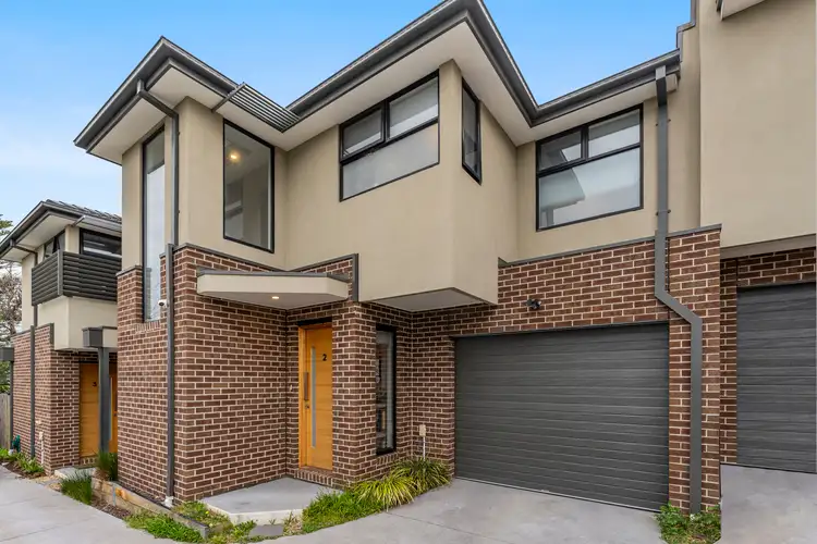 2/17 Summerhill Road
