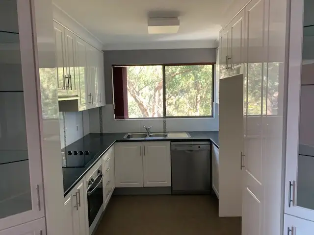 120 The Broadwaters