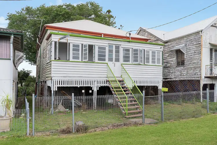 18 Alma Street