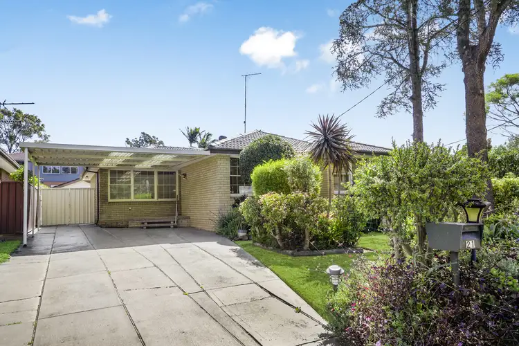 21 Memphis Crescent