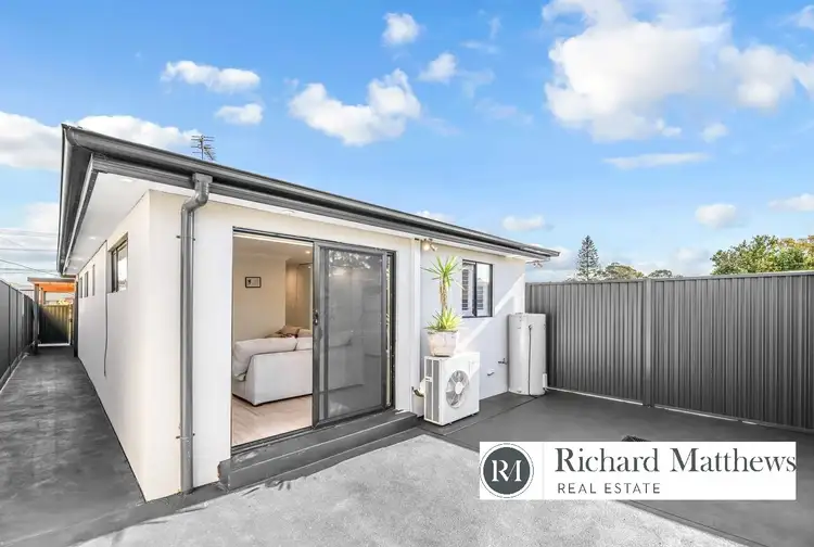 31A Franklin Crescent